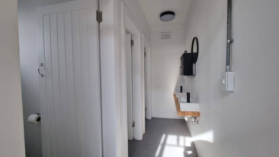 To Let Commercial Property for Rent in Woodstock Western Cape